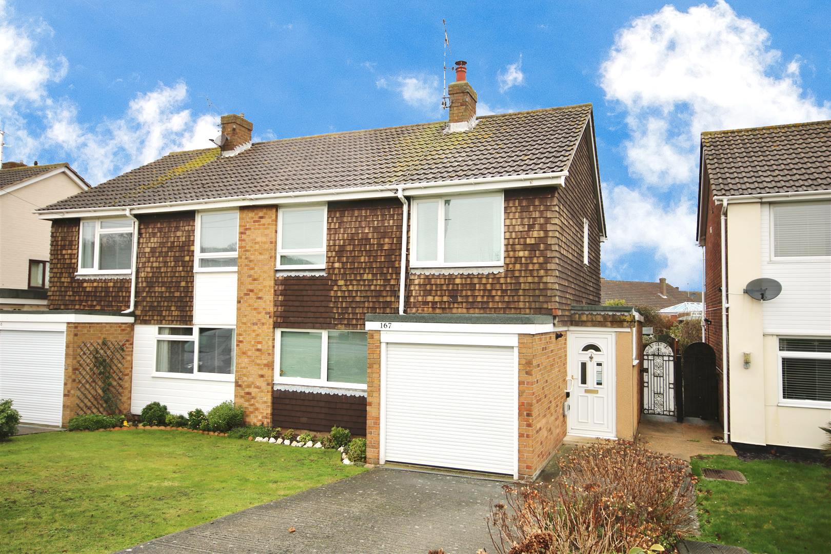 Walton Road, Walton On The Naze Sheen's